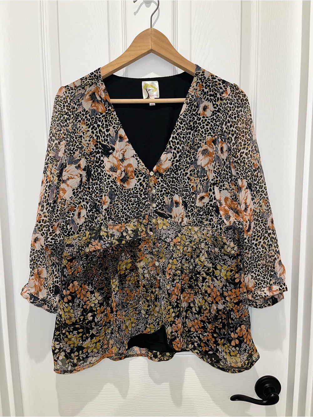 fig and flower Mixed Floral & Leopard V-Neck Blouse - Black, Brown & Cream